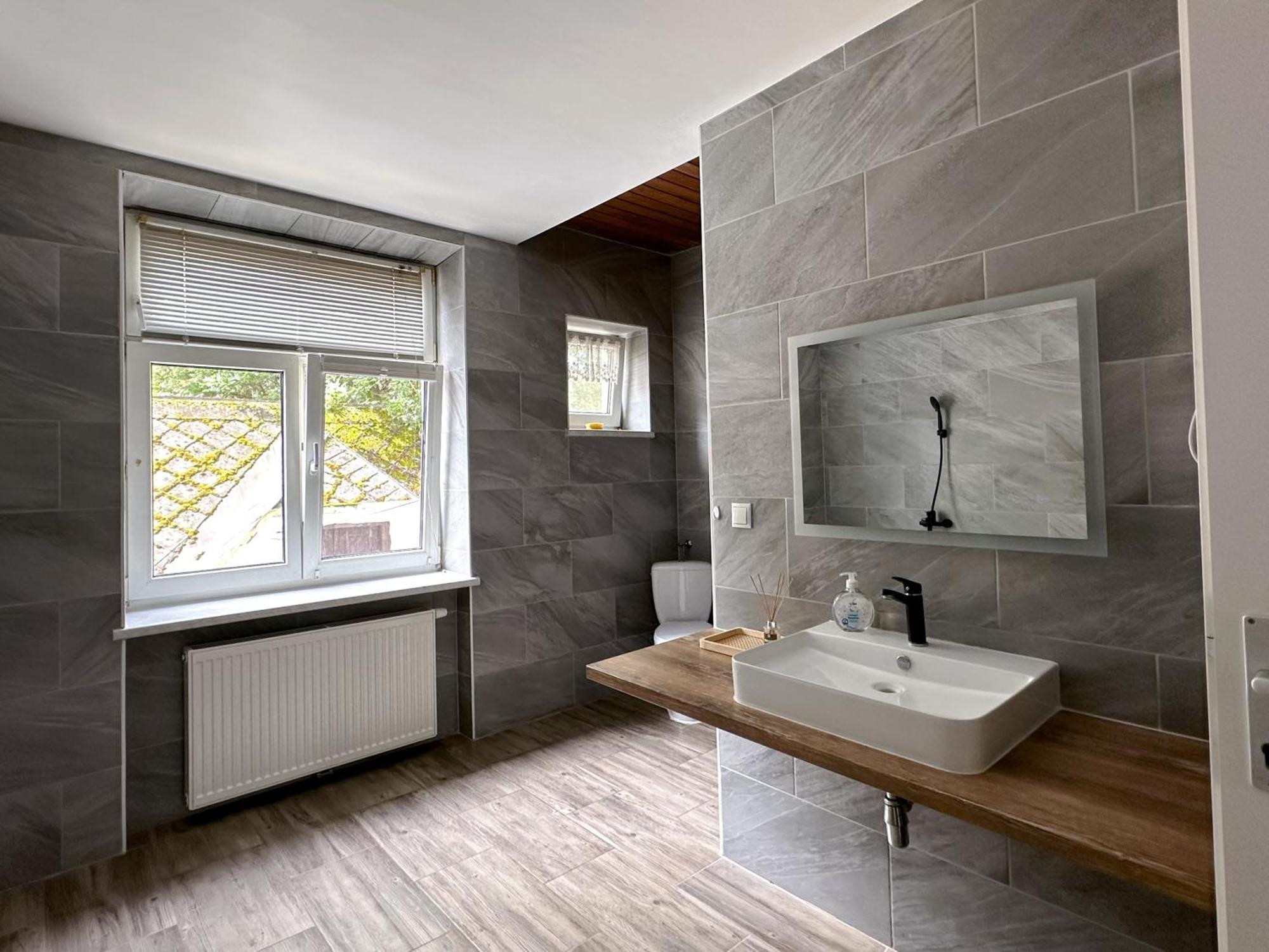 Up Resistances G Lägenhet Baden Exteriör bild